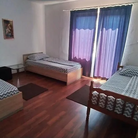 Ensar Πανσιόν