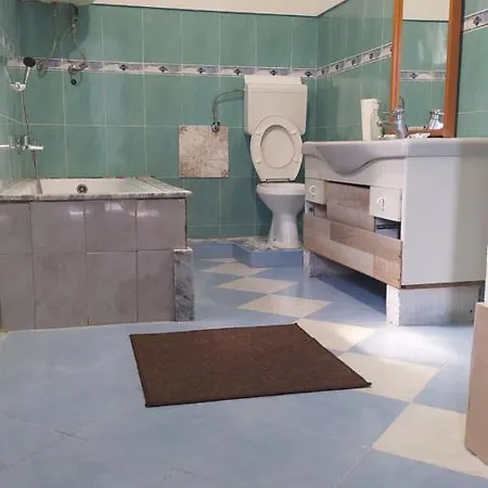 Ensar Πανσιόν Bihać